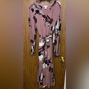 Liz Claiborne dress in size XL Color grape floral
